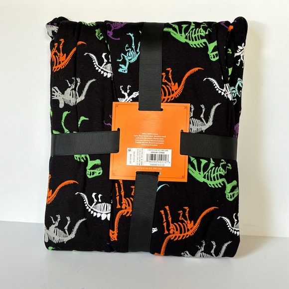 Hyde and Eek Women’s Halloween Dinosaur Skeleton Print Pajama Set - Picture 10 of 13